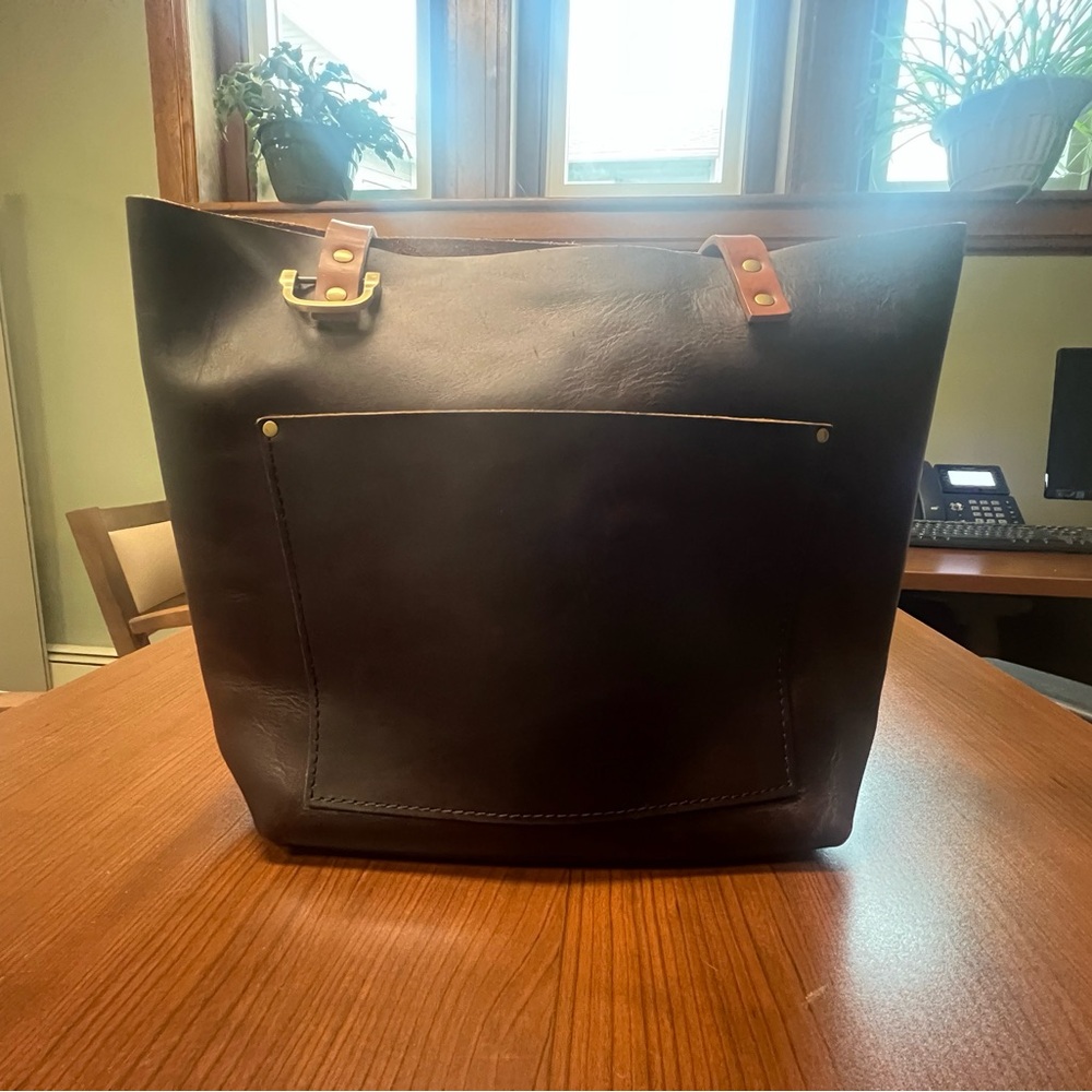 Portland Leather Grizzly Medium Classic Tote